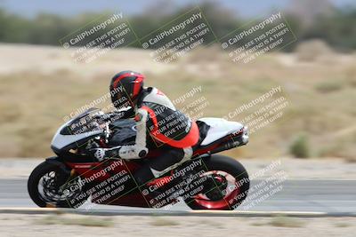 media/May-05-2025-Moto Forza (Mon) [[3c1838c5e5]]/2-B Group/Session 3 (Panning Test Turn 14 Inside)/
